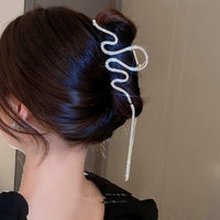 Wavy Diamond Fring Claw Clip