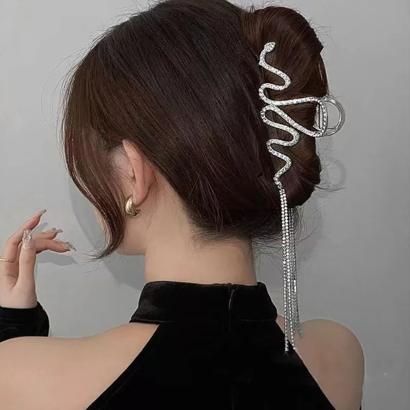 Wavy Diamond Fring Claw Clip