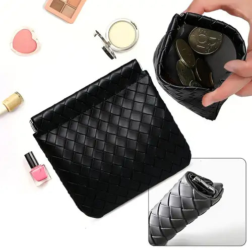 Minimal Automatic Closing Pouch