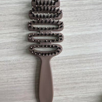 Portable Bristle Fluffy Styling Volumizing Hair Brush