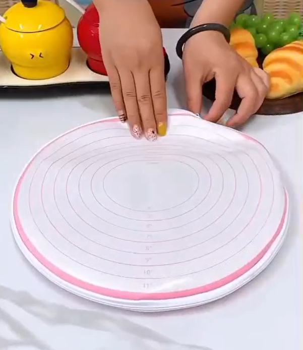 Dough Kneading Circle Maker