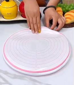 Dough Kneading Circle Maker
