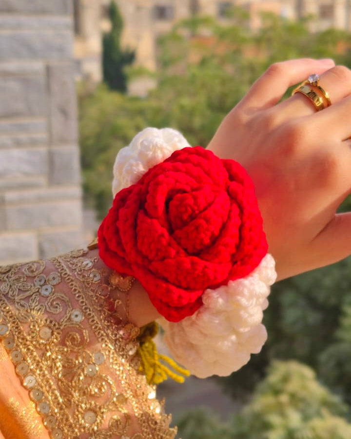 Crochet Rose Gajra