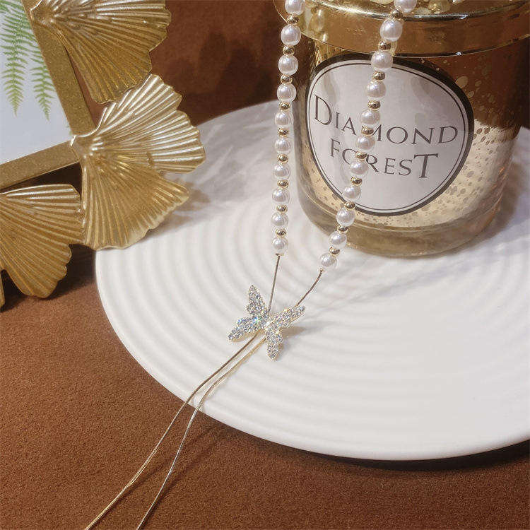 Luxury Butterfly Pearl Chain Necklace